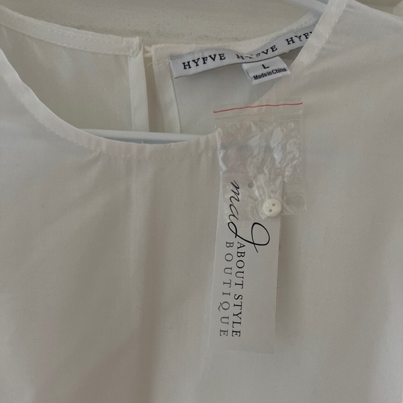 White Blouse - Picture 2 of 3